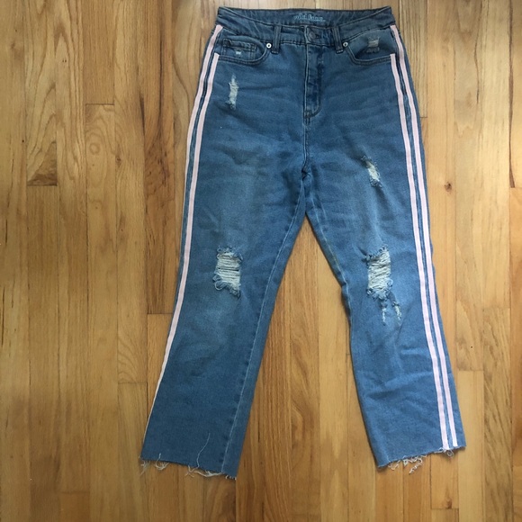 Wild Fable High Rise Kick Flair w/ Stripe Jeans 6 - Picture 2 of 7